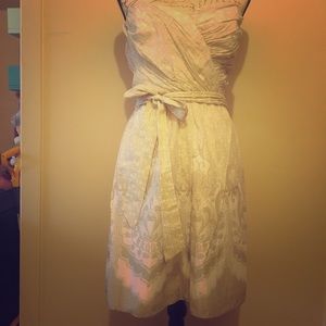 Express white&cream lace/floral strapless dress